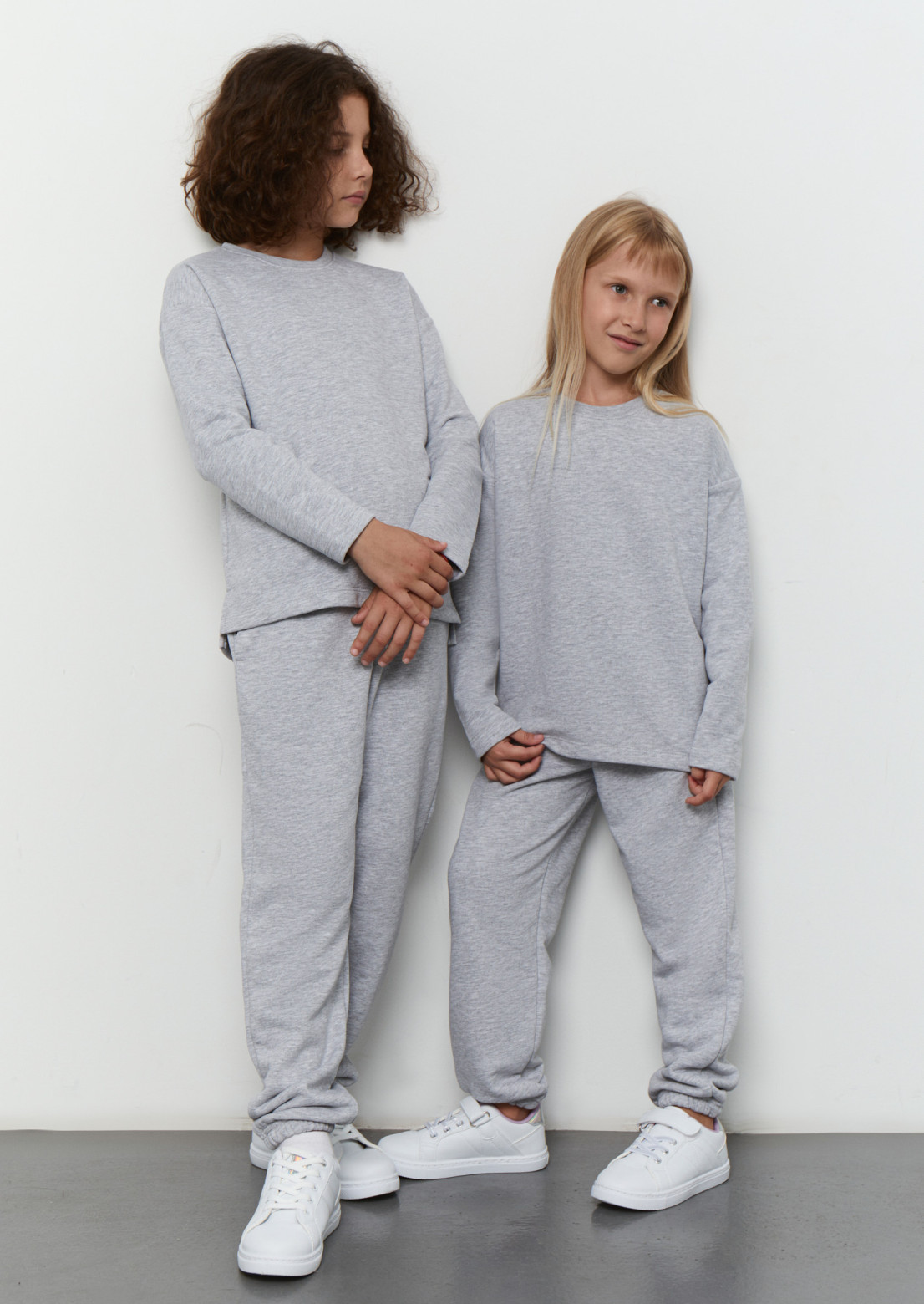 Grey melange color children's three-thread longsleeve